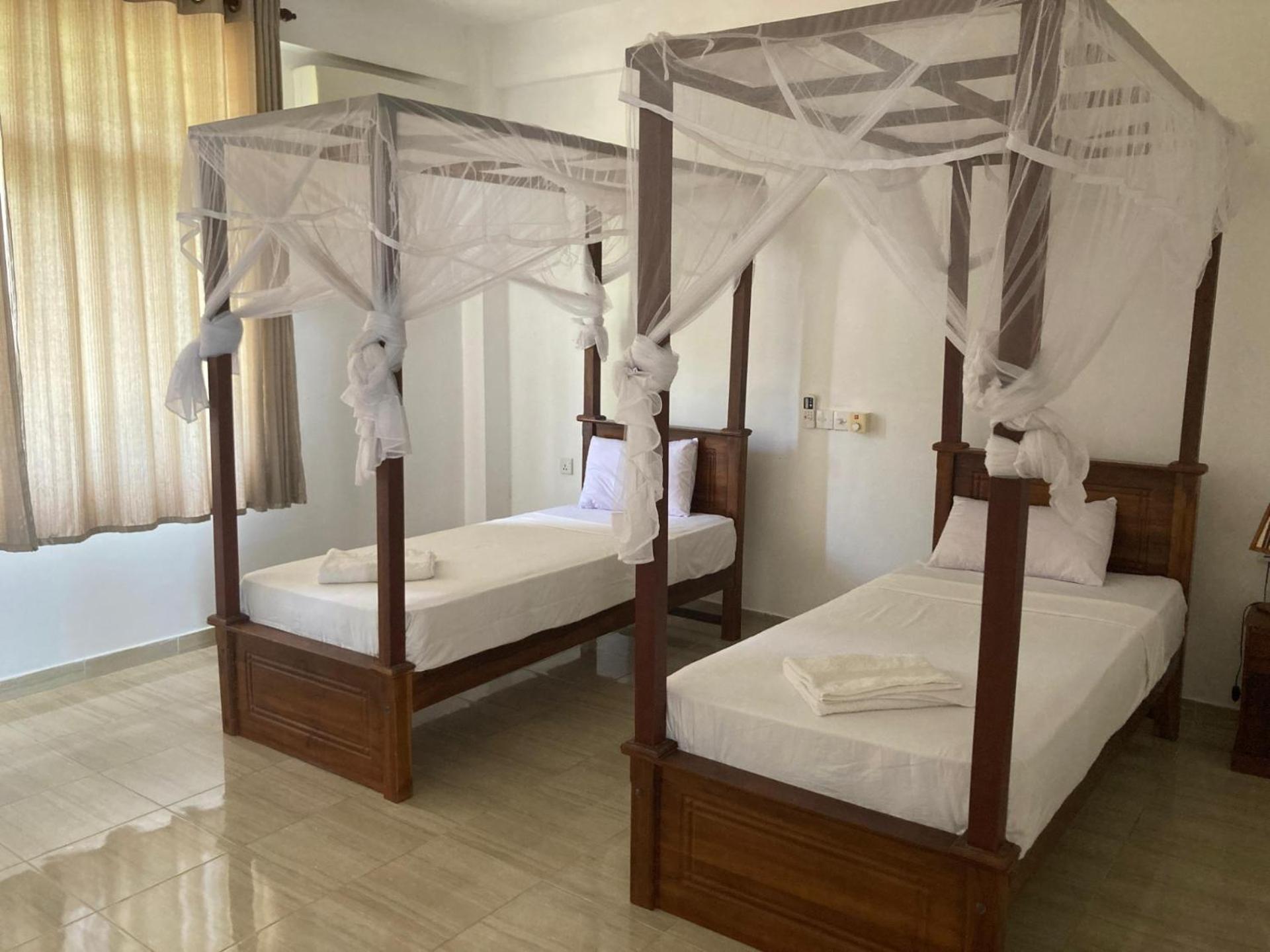 Savenrose Beach Villa Matara Buitenkant foto