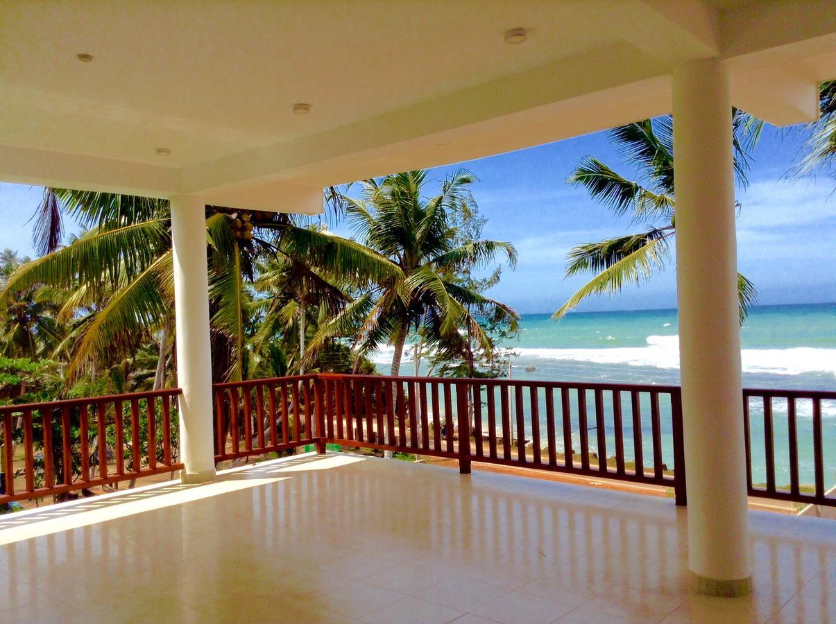 Savenrose Beach Villa Matara Buitenkant foto