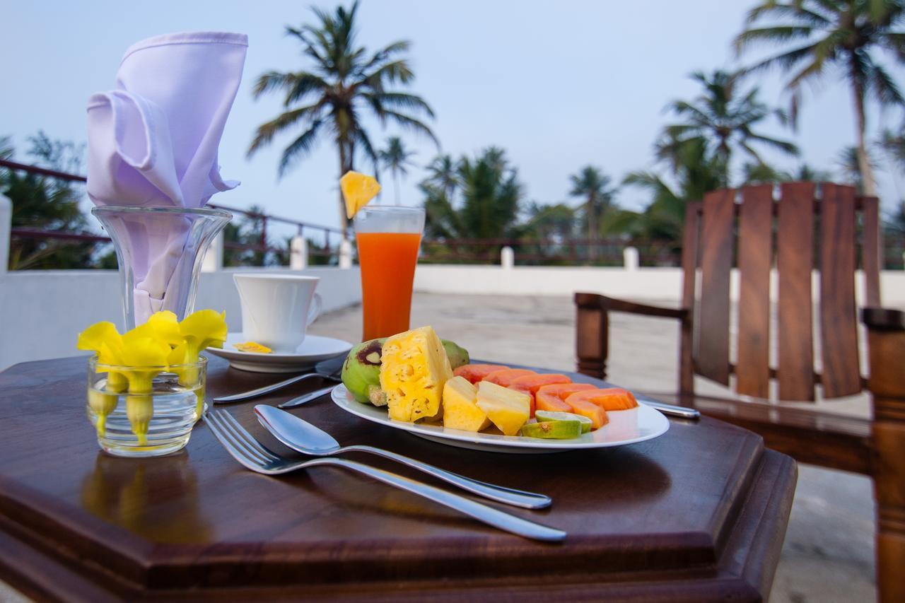 Savenrose Beach Villa Matara Buitenkant foto