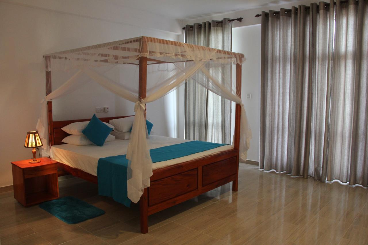 Savenrose Beach Villa Matara Buitenkant foto